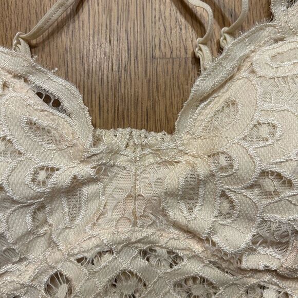 Anemore Women’s Large Cream Lace Bra - Picture 5 of 7